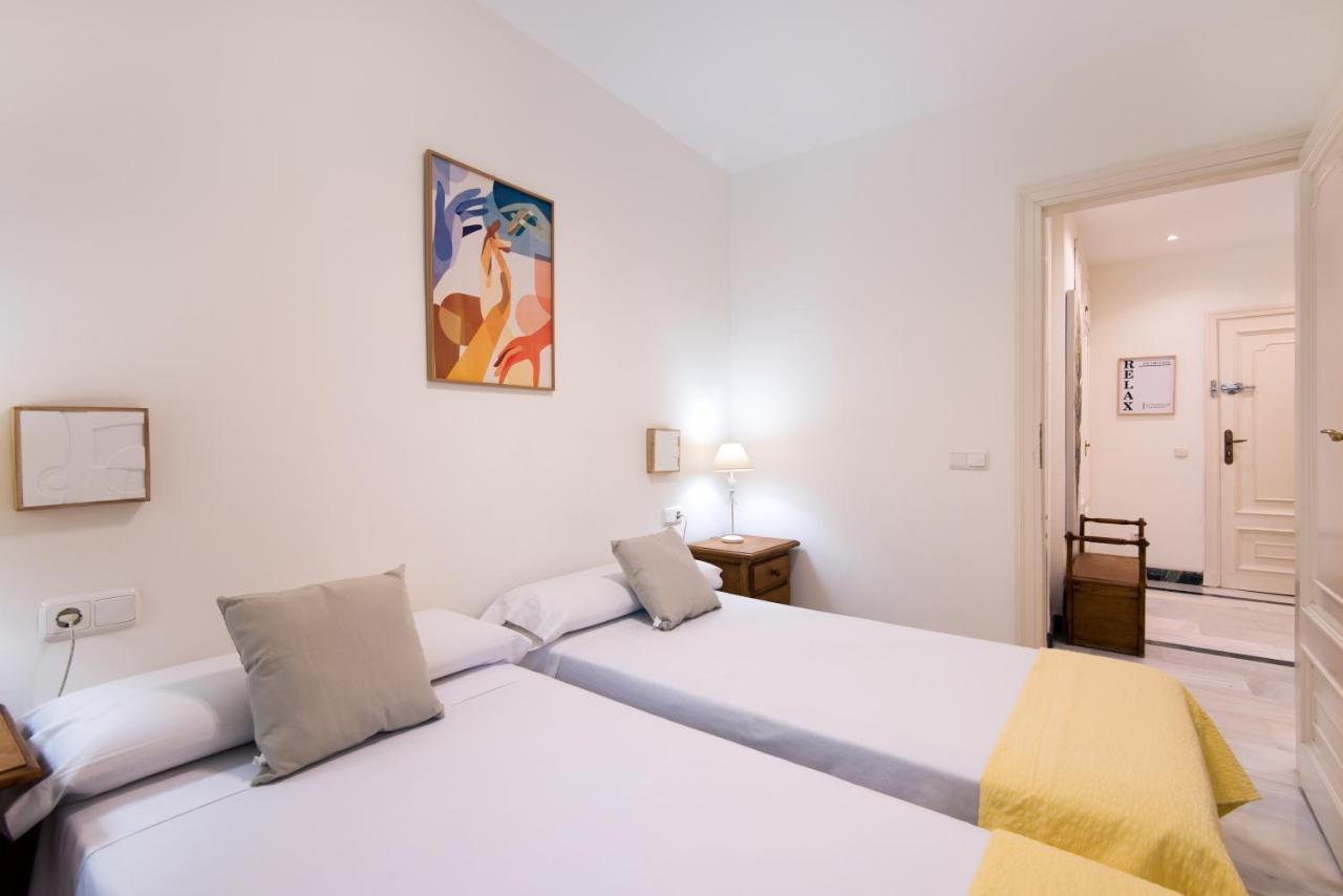 Rentandhomes Beachfront Marbella Center Ngoại thất bức ảnh