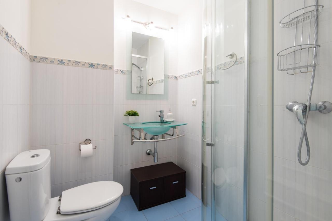 Rentandhomes Beachfront Marbella Center Ngoại thất bức ảnh
